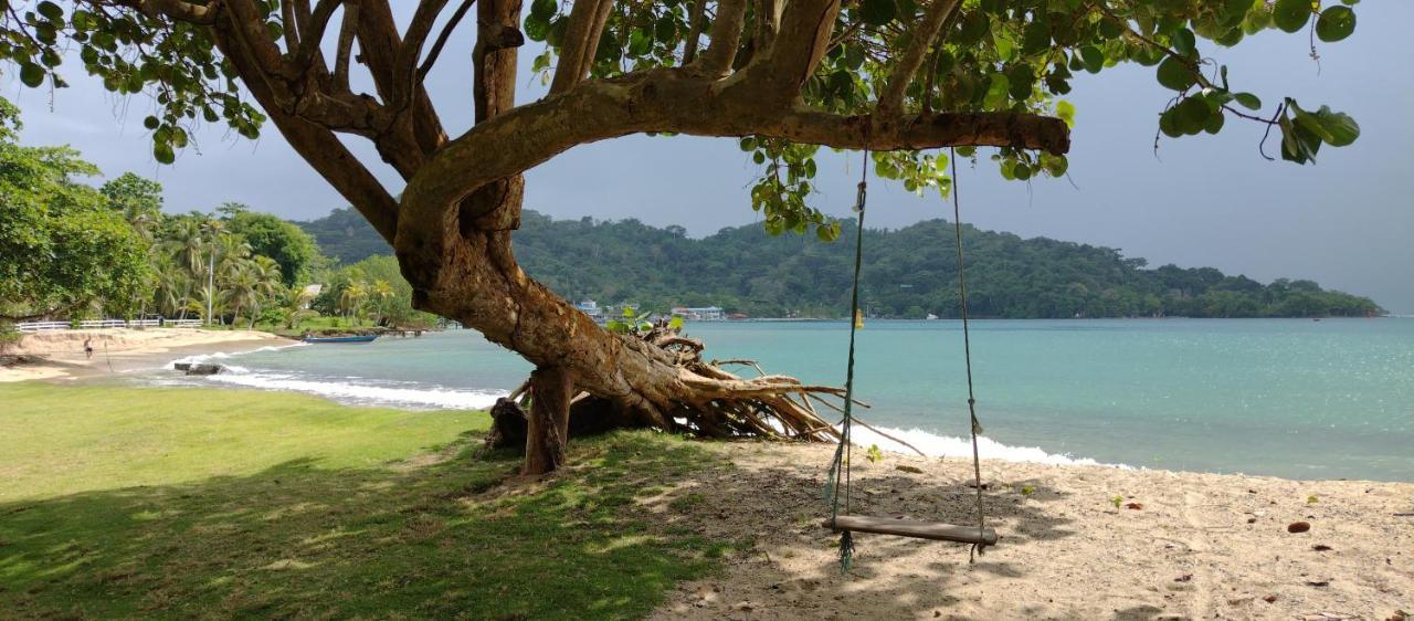 Cafe Del Mar Sapzurro Bed & Breakfast Bagian luar foto
