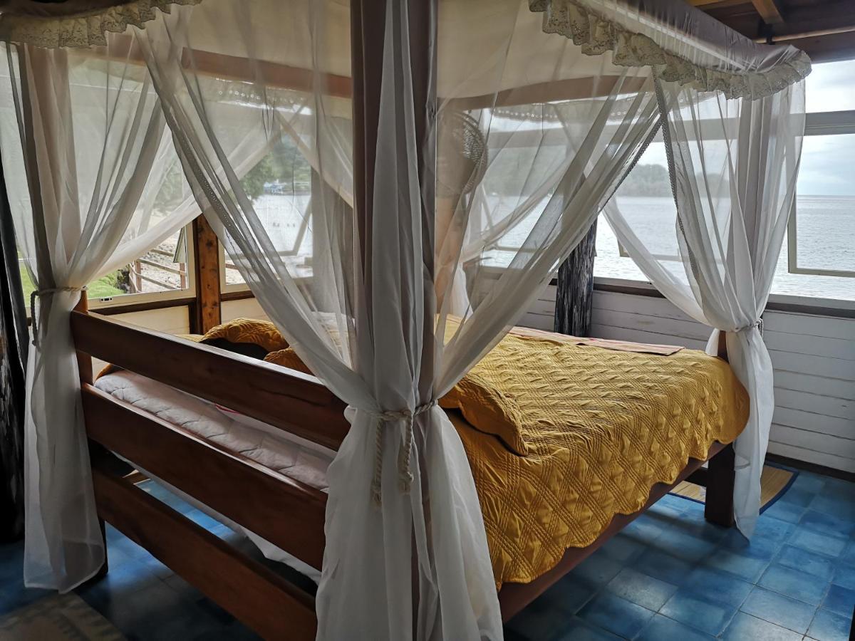 Cafe Del Mar Sapzurro Bed & Breakfast Bagian luar foto
